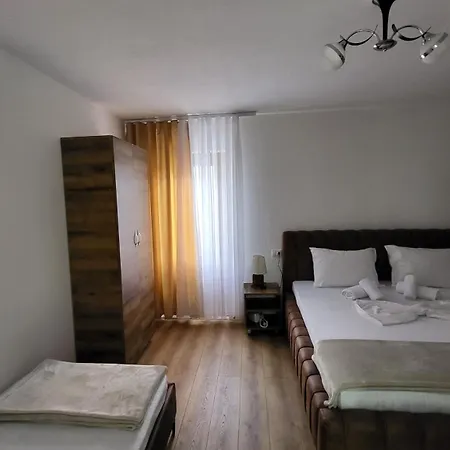 Hotel Dragobia House & Table Dragobi